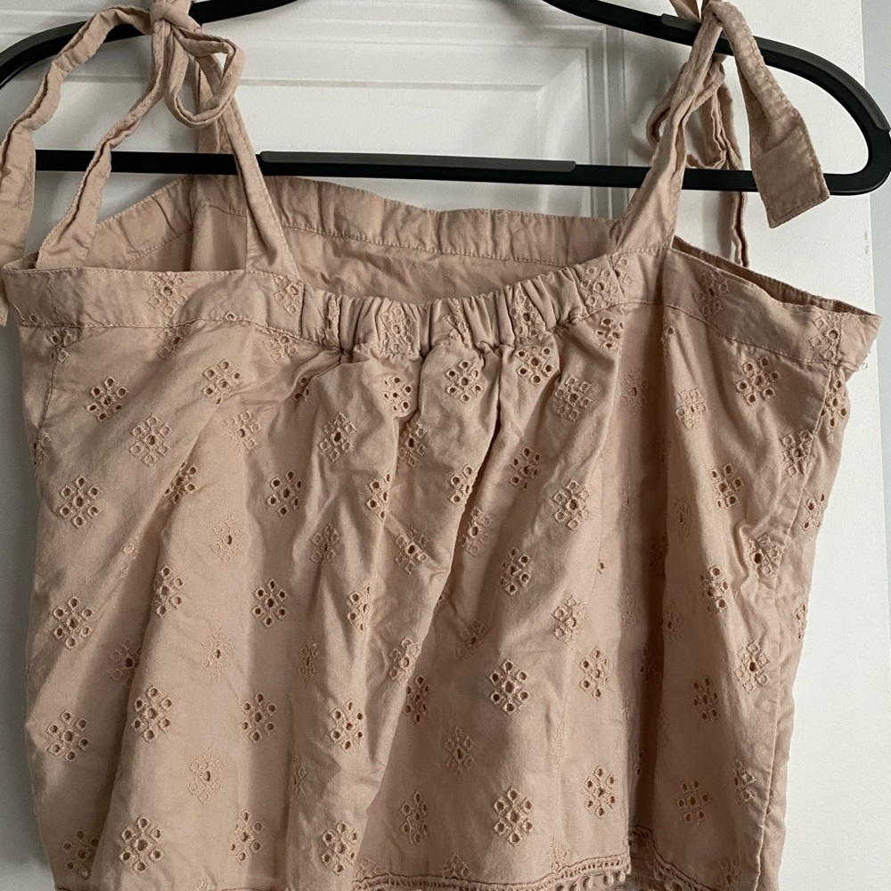 Light Pink Tanktop - Picture 3 of 3